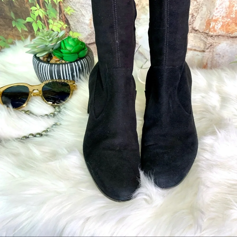 VINCE. Quiet Luxury Minimalist Blythe Black Suede Over the Knee Boots, 6M